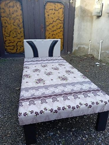 Təzə çarpayılar. 1 nəfərlik çarpayılar 60 manat. 2 nəfərlik taxt 110