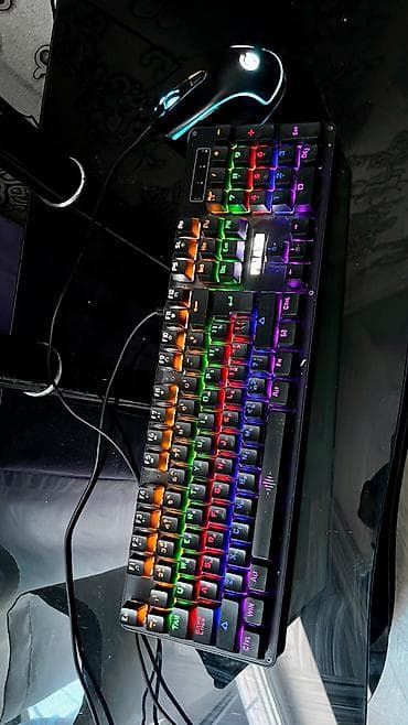 kablolar: RGB işıqlı oyun klaviaturası + simli oyun siçanı dəsti Dəst gündəlik — 1