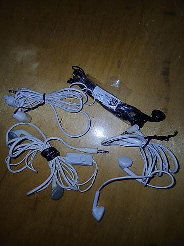 Yeni Simli Qulaqcıqlar, Samsung, rəng - Ağ lalafo.az -da Yeni Simli Qulaqcıqlar, Samsung, rəng - Ağ