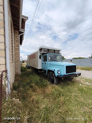 QAZ : 4.2 l | 1993 il 195850 km Universal — 9