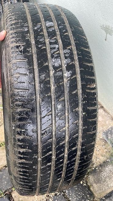 masin qapilari: Şin Nexen 235 / 40 / R 19 — 2