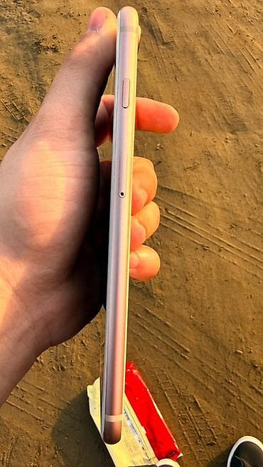 ipone sr: IPhone 8 Plus, 64 GB, Qızılı, Barmaq izi — 4