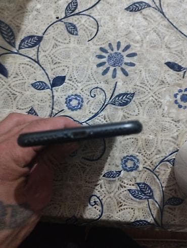 iphone 6s plus plata: IPhone 7, 128 GB, Qara, Barmaq izi — 4