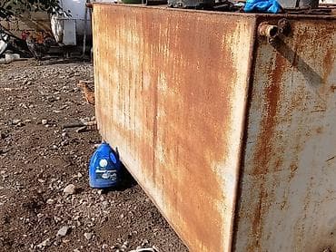 Metalkonstruksiya yanacaq/su çəni - Material: qalın divarlı polad -