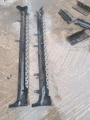 Məhsul: Avtomobil üçün yan porog dəsti (cüt) kalçukları iki ədədi