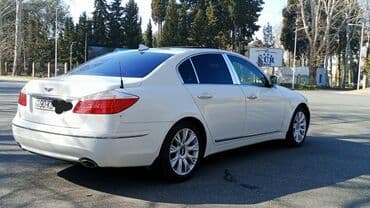 mersedes qapı: Hyundai Genesis: 3.8 l | 2010 il Sedan — 10