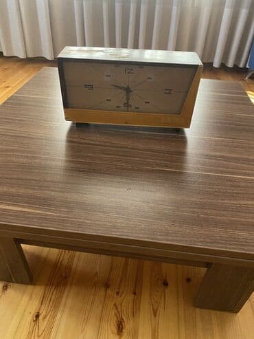 антикварные часы настенные: Taxta korpuslu, retro üslubda dizayn edilmiş masa saatı. Roma — 2