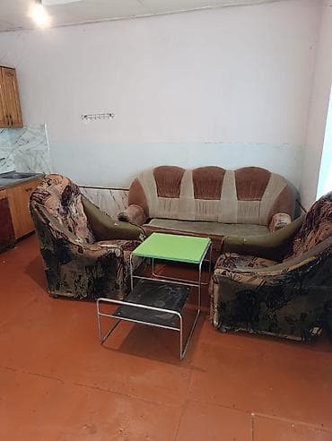 buzovnada kiraye evler ayliq: Kirayə ev mastagada. Hamam tualet həyətdədi.Evin yanına Koroğludan 197 — 1
