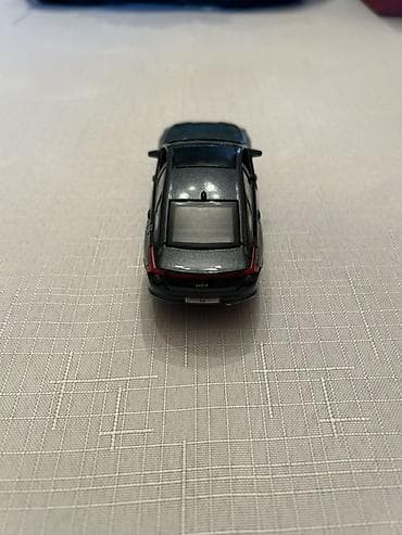 Oyuncaqlar: Metal oyuncaq avtomobil modeli - Marka/model üslubu: fastback/sedan — 3