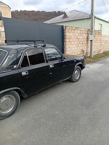 2106 masin 2005: Model: GAZ Volga 24 (sedan) Rəng: qara Kuzov: 4 qapılı, arxa ötürücülü — 3