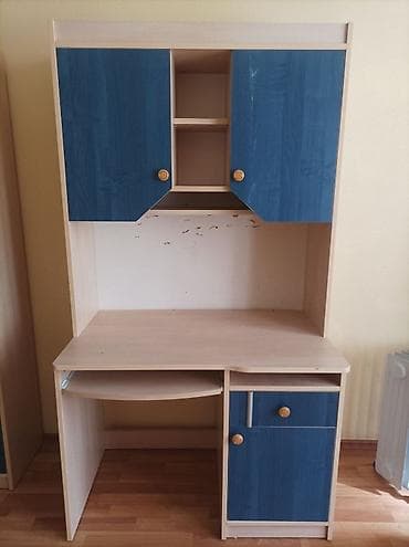 islenmis stollar: Düz masa, Polkalı, Teksturalı laminat, Zəmanətsiz, Kredit yoxdur — 1