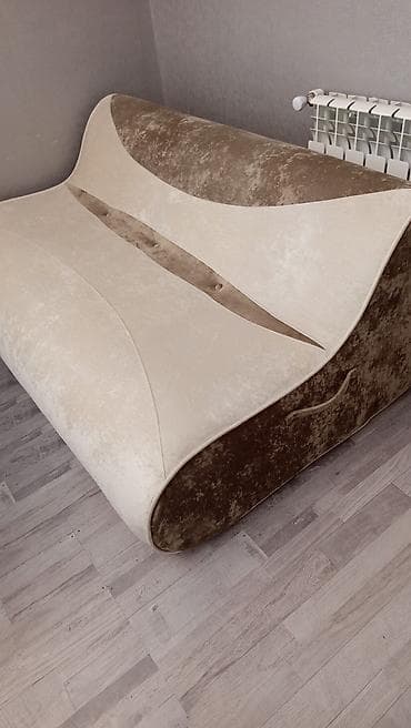 Divanlar: Mini-divan, İşlənmiş, Açılmayan, Bazasız, Vеlur parça — 2