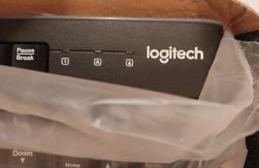 notebook klaviatura satisi: Logitech simli klaviatura - Tam ölçülü dizayn: rəqəm bloku, ox — 1