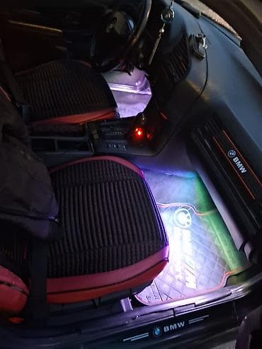 iki teker: BMW 320: 2 l | 1993 il Sedan — 10