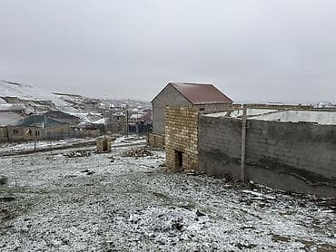 bineqedide evlerin satisi: 3 sot Torpaq sahəsi və yarımçıq tikili - Şəkillərdə görünən — 2