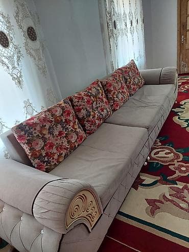 usdul usdol: Masa və oturacaqlar — 3