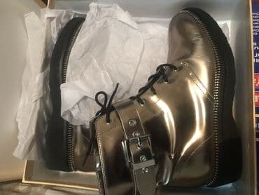 Ölçü: 38, rəng - Qızılı, İşlənmiş