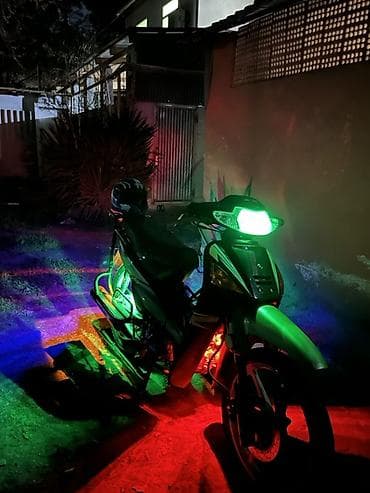 motorlu araba: Moped/skutər – şəhər içi rahat gediş üçün yığcam və qənaətcil model — 3