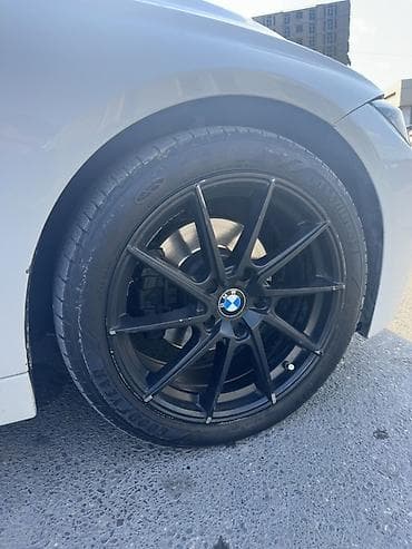 r18 bmw: BMW orijinal qara yüngül lehimli diskler Vossen F30 F10 Diskelr — 1