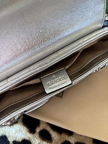 converse canta: GUCCI omba çantası – gümüşü metallik dəri, Horsebit/bit detallar ilə — 5