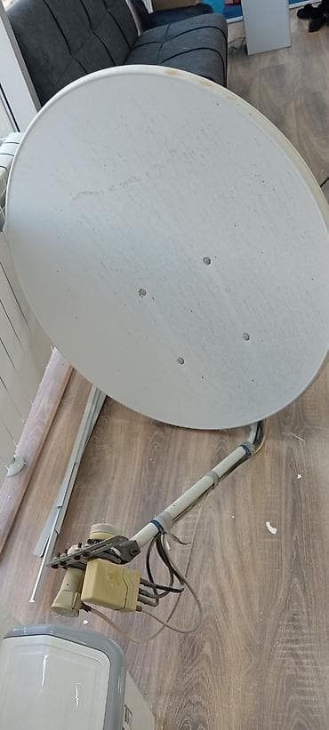 Peyk anten sistemi – ofset tipli dairəvi güzgü Məhsulun tərkibi: - — 1