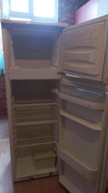 soyducu matoru: İki qapılı məişət soyuducusu - Üst kamera: dondurucu bölmə, ayrıca — 2