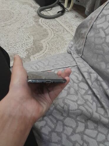 Motorola: IPhone 7, 32 GB, Qara, Barmaq izi — 4