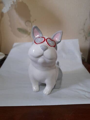 qizil onluq qiymeti 2022: Pul daxili, təzədir.
Копилка, новая — 5