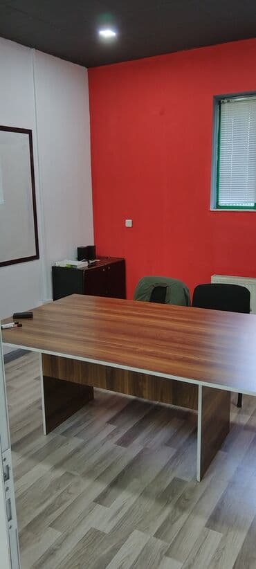 Elmlər metrosunun yaxınlığında yerləşən 160 kv.m sahəsi olan 6 otaqlı — 9