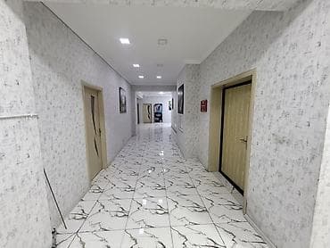 ofislər: Icarəyə/verilir: İşıqlı ofis/iş otağı - Plan: Uzunsov, ayrı qapılı — 6