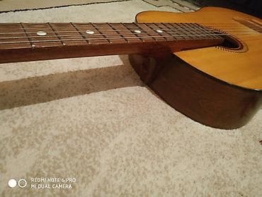 gitara: Təzə Gitaradi istifadə etmədiyim üçün satıram.Əla vəziyyətdədir — 2