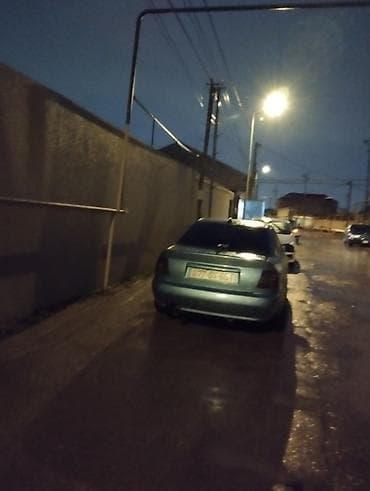 qaz otuz bir: Audi A4: 1.8 l | 1998 il Sedan — 9