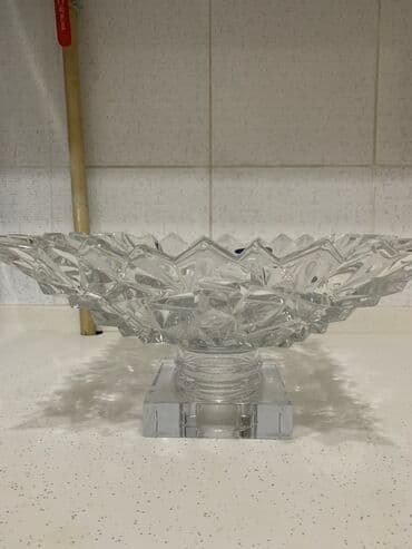 Bitkilər: 1 eded cerez qabi, karacadan 1 ededi 150 azn alinib. 25 azn — 2