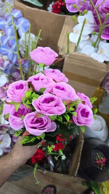 искусственные цветы баку: Şəkildə gördükləriniz 2 azndan başlıyır 5 aznə qədər qiymətlərdir — 4