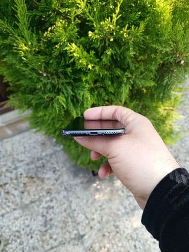 apple pencil qiymeti: IPhone 7, Qara — 2