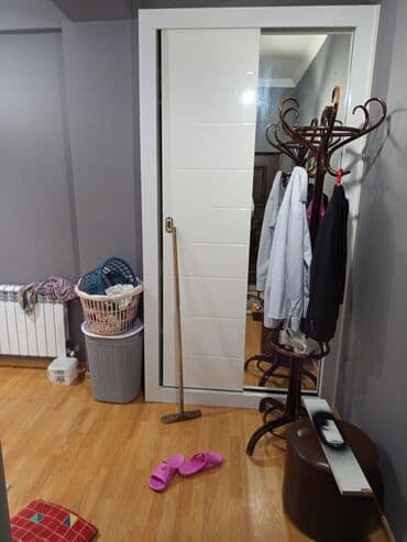 Lüğətlər: Yasamalda Şərur MTK kupçalı binasında Bravonun qarşısında 20mərtbli — 7