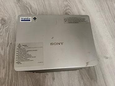 Proyektorlar: Məhsul: Sony proyektor Pultu var Ela işleyir Model: Sony VPL-MX25 (ön — 2