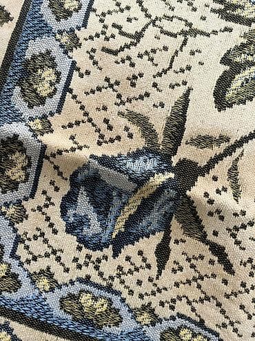 vilur parcalar: Məhsul: Naxışlı dekorativ parça (süfrə) Təsvir: - Klassik üslubda — 3