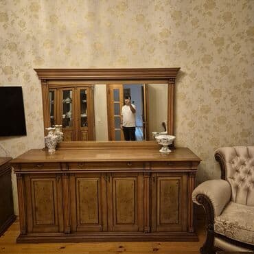 işlənmiş kamodlar: Komod satilir Qiymet 120 Azn Unvan;Yeni Ramanı.Buta palasa yaxın 1698 — 1