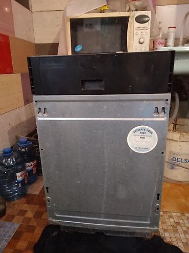 masin mantoru: Qabyuyan maşın Electrolux, Tam qabaritli (60 sm.), Quraşdırılan — 1