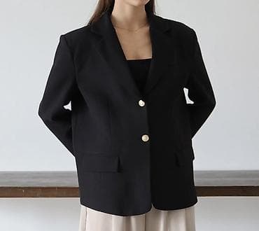 Qadın üçün klassik qara bleizer - Rəng: Qara - Kəsim: Düz, yüngül