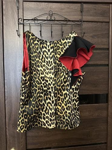Qadın bluzası – leopar naxışlı, asimmetrik dizayn- 42 razmer - Model