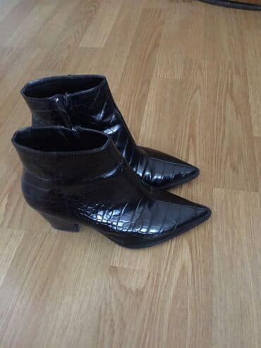 Ölçü: 36, rəng - Qara, Yeni