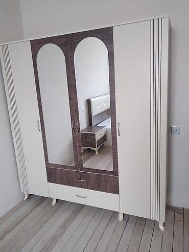 Monika dolab fabrik istehsalidir. en 180 sm hundurluk 2m derinlik 47sm