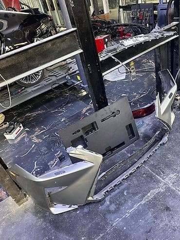 Salon: Ön, Lexus RX350 — 3