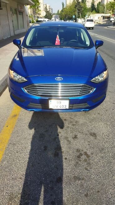 c klass mersedes: Ford Fusion: 1.5 l | 2017 il 117300 km Sedan — 2