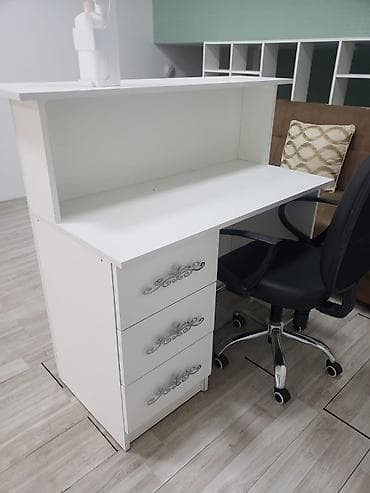 Gözəllik salonu üçün mebel dəsti Tərkib: - Resepsiyon masası: ön — 2