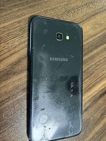 iphone 11 arxasi: Samsung rəng - Qara — 2