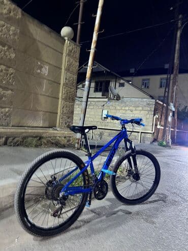 Elektrik velosipedlər: İşlənmiş Şəhər velosipedi 26", sürətlərin sayı: 21, Ödənişli çatdırılma, Ünvandan götürmə — 12