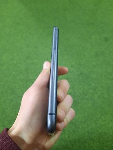 ikinci el iphone 7 plus: IPhone 11, 64 GB, Qara, Face ID — 2